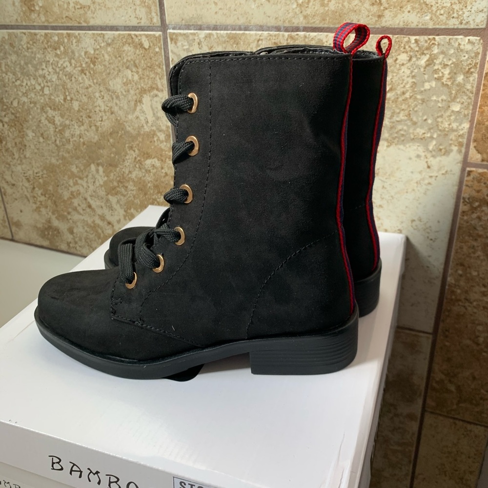 Nice boots - Picture 3 of 3